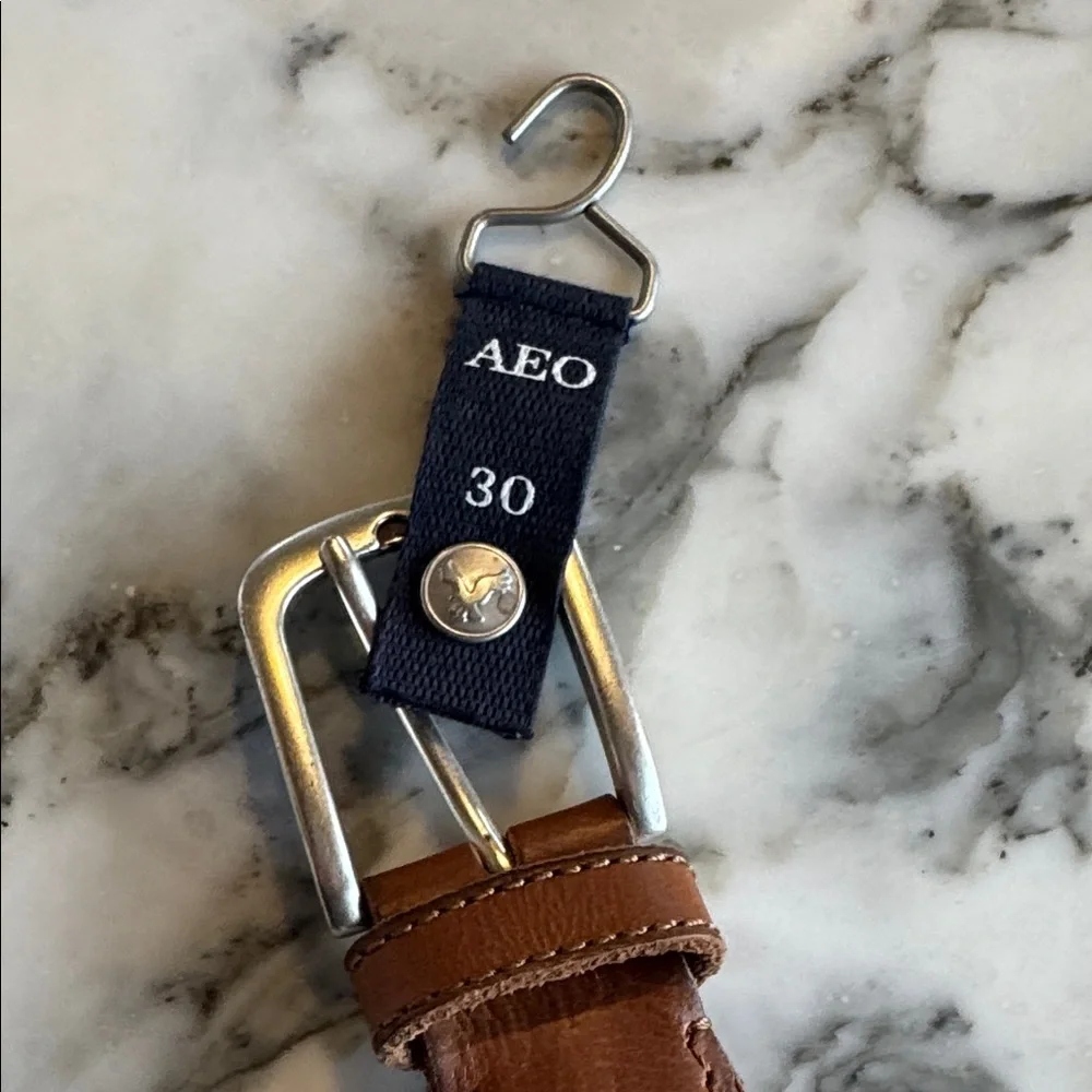 American Eagle Outfitters Woven Leather Belt size 30